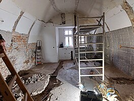 Za�átkem roku 2021 se proto klienti p�est�hovali do moderních budov a za�ala...