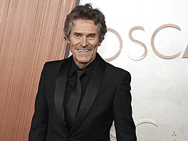 Willem Dafoe na Oscarech v Los Angeles (2. bezna 2025)