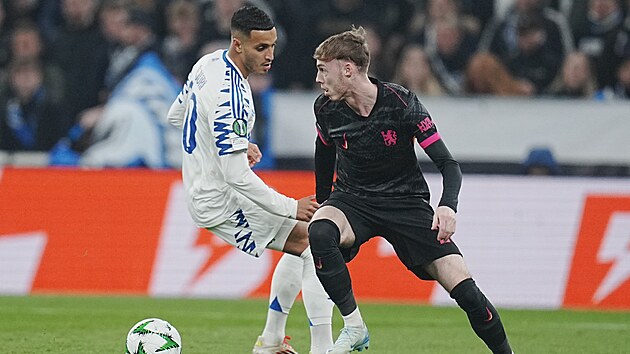 Legia Varşova Molde ile düştü, Pekhart sonunda atladı. Chelsea Kopenhag'da başarılı oldu
