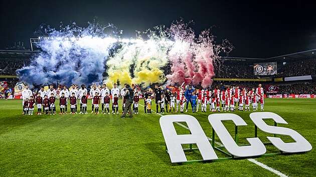 Fotbalisté Sparty a Slavie ped 313. derby.