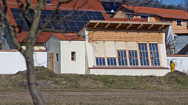 Zrekonstruovan� oran�erie v zahrad� z�mku �erven� Po���� na Klatovsku. N�v�t�vnick� sezona odstartuje 5. dubna. (6. b�ezna 2025)
