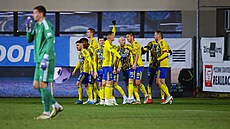 Fotbalisté zlína slaví gól proti Prostjovu.