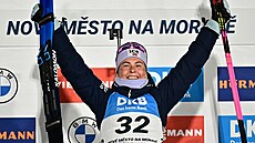 Norská biatlonistka Ingrid Landmark Tandrevoldová slaví vít�zství ve sprintu v...