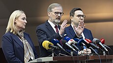 Tisková konference ODS. Na snímku Jana �ernochová, premiér Petr Fiala a ministr...