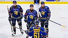 Hokejisté Zlína b�hem utkání s Pardubicemi B.