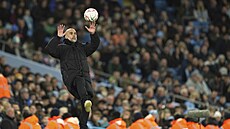 Pep Guardiola, trenér Manchesteru City, b�hem utkání FA Cupu s Plymouthem.