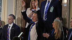 Miliardář Elon Musk se při projevu Donalda Trumpa v americkém Kongresu dal i do...