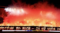 Fanou�ci Slavie b�hem utkání proti Bohemians