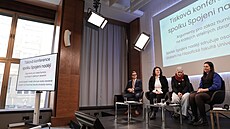 Tisková konference nov� zalo�eného spolku Spojeni nad�jí, sdru�ující osoby...