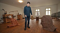 Peter Henson v Galerii Jane McAdam Freudové v Píboe na Novojiínsku (6....