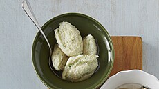 Knedlí�ky do polévek