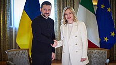 Ukrajinský prezident Volodymyr Zelenskyj s italskou premiérkou Giorgiou...