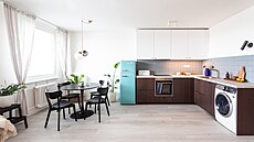 Typová linka je z IKEA, odstran�ním p�í�ky vznikl velký vzdu�ný prostor, který...