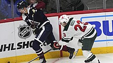 Martin Ne�as v dresu Colorada b�hem zápasu proti Mnnesot�.