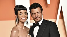 Katy Perry a Orlando Bloom na Vanity Fair Oscar Party v Los Angeles (2. bezna...