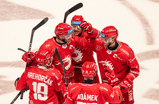 Patrik Hrehor�ák, Martin Marin�in, Vladimír Dravecký, Milo� Roman a Marián...