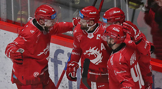 Radost t�ineckých hokejist�.