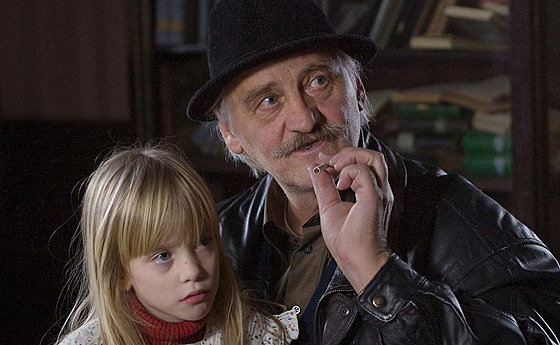 Marcel Dekanovský v televiznín filmu Jse� mrtvej, tak nebre�