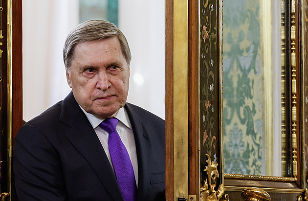 Nemá dost informací o konfliktu, reaguje Putinův poradce na Trumpovo varování