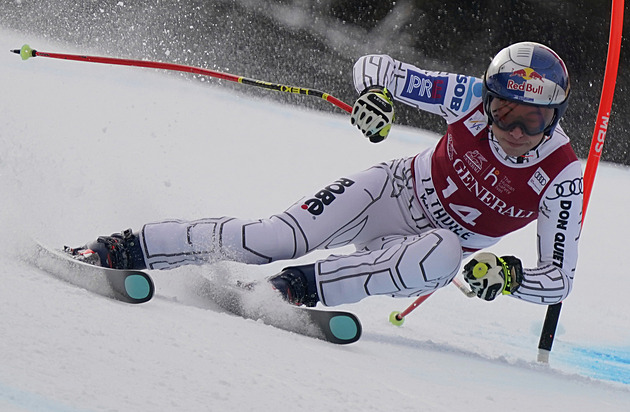 Ledecká v super-G čtyři setiny od desítky. La Thuile vidělo i těsný italský souboj