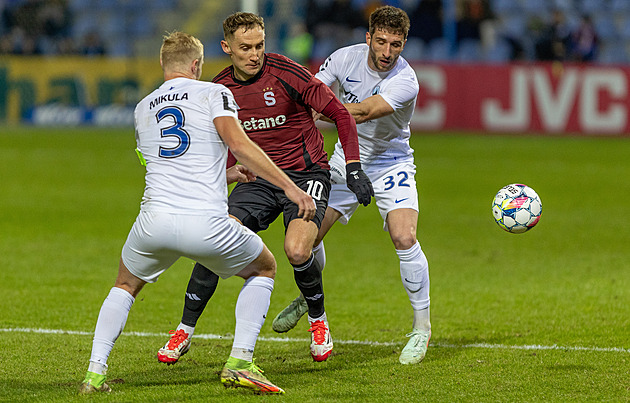 Liberec - Sparta 1:0, vlažný výkon, bezradná ofenzíva, mistra ztrestal Višinský