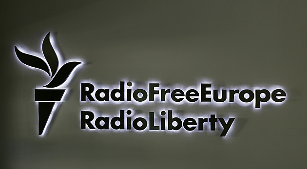 Iran adds Radio Farda, broadcasting from Prague, to military targets list