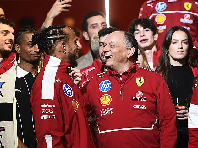 Titul v nedohlednu, Ferrari přesto sází na jistotu. Na trůn ho má vrátit etablovaný šéf