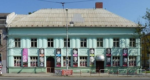 Budova Divadla Petra Bezru�e u ulice 28. �íjna v Ostrav�. (19. b�ezna 2025)