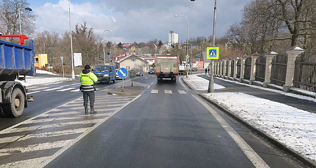 Místo nehody v Dukelské ulici v Bruntále, odkud idi po stetu se koláky na...
