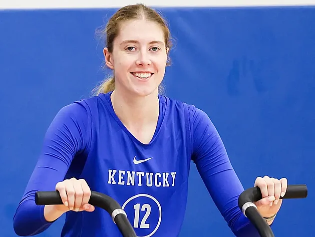 �esk� basketbalistka Dominika Paurov� na tr�ninku Kentucky Wildcats.