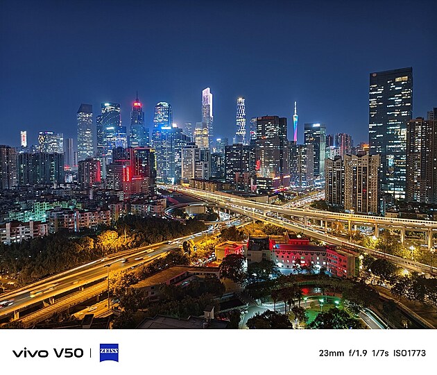 Vivo V50
