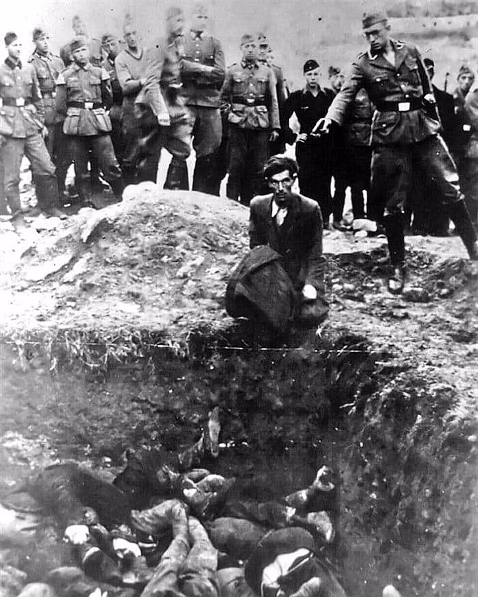 �len n�meckého komanda Einsatzgruppe C se ve m�st� Berdy�evo na Ukrajin� chystá...