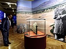 Expon�ty na v�stav� �ingisch�n, kterou slavnostn� zah�jili prezident Petr Pavel...