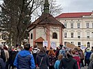 Lid� v Hole�ov� po�adovali odvol�n� starosty