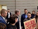 Nvtvu premira Fialy na univerzit naruili protestujc