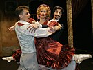 Zdenk Mldek (vpravo) v baletu Copplie, kter Jihoesk divadlo nastudovalo v...