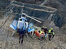 Zchrann akce u zrannho mladka, kter spadl ze skly v Prokopskm dol....