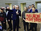 Debatu premira Petra Fialy na Fakult socilnch studi Masarykovy univerzity...