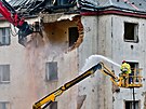 Postup demolice b�val�ho ghetta v Jate�n� ulici v Plzni. Po rohov�m dom� a...