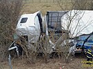 Nehoda dvou kamion� zastavila provoz mezi �ernicemi a �t�novicemi. Jeden z voz�...