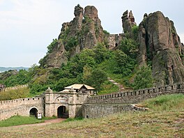 Belograd�ik (Bulharsko) Cestovatele do Belograd�iku láká starobylá pevnost, a...