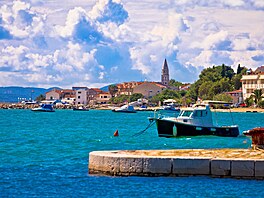 Biograd na Moru (Chorvatsko) je populárním p�ímo�ským letoviskem, kam se putuje...