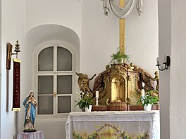 A také krásnou kapli.