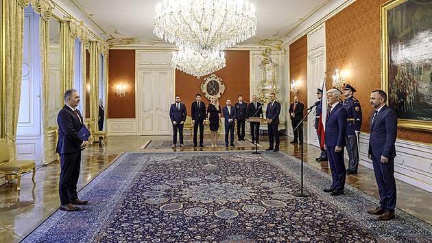 Prezident republiky Petr Pavel jmenoval na Pra�sk�m hrad� nov�ho p�edsedu Akademie v�d �R. Funkce se ujal fyzik Radom�r P�nek. (13. b�ezna 2025)