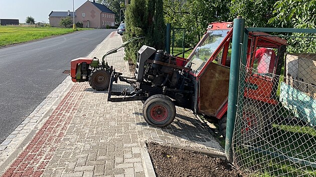 Zven povrchu po oprav silnice v Myslechovicch nkterm lidem zkomplikovalo vjezd na pozemek