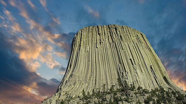 N�vrh, aby byla p�ejmenov�na zp�t na Horu �ern�ch medv�d�, sou�asn� potomci indi�n� zam�tli. U�kodilo by to jednotn�mu �brandu� a  dob�e zaveden�mu cestovn�mu ruchu ��blovy v�e.