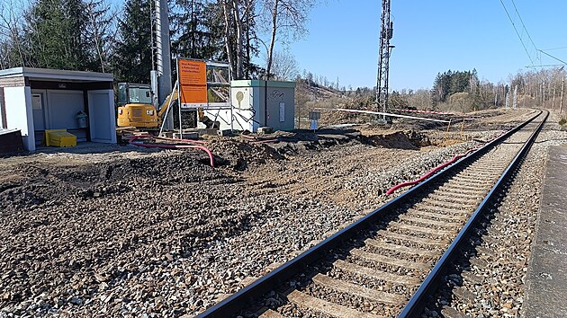 Sprva eleznic (S) modernizaci zmiovanho seku rozthla do t let. Pot se mstn traov rychlost zv ze 100 na 160 kilometr za hodinu.