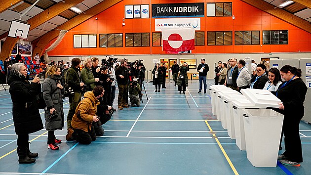 Voli�i v Gr�nsku v �ter� vyb�rali nov� slo�en� parlamentu (11. b�ezna 2025)