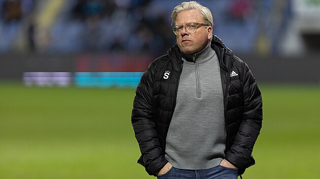 Kaybedebilirler, ama bunun gibi mi? Friis kızgındı, Olatunji'nin yokluğunu açıkladı: geç geldi