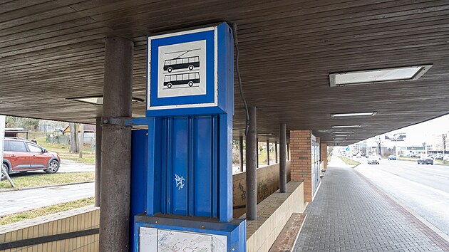 Podchod u zast�vky Zahradnick� ve Zl�n� nep�sob� hezky a �ek� jej rekonstrukce. (b�ezen 2025)